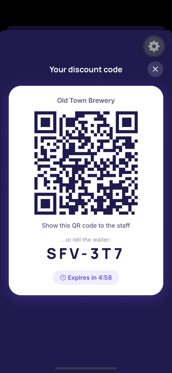 The employee's one-time discount QR with 5-minute countdown